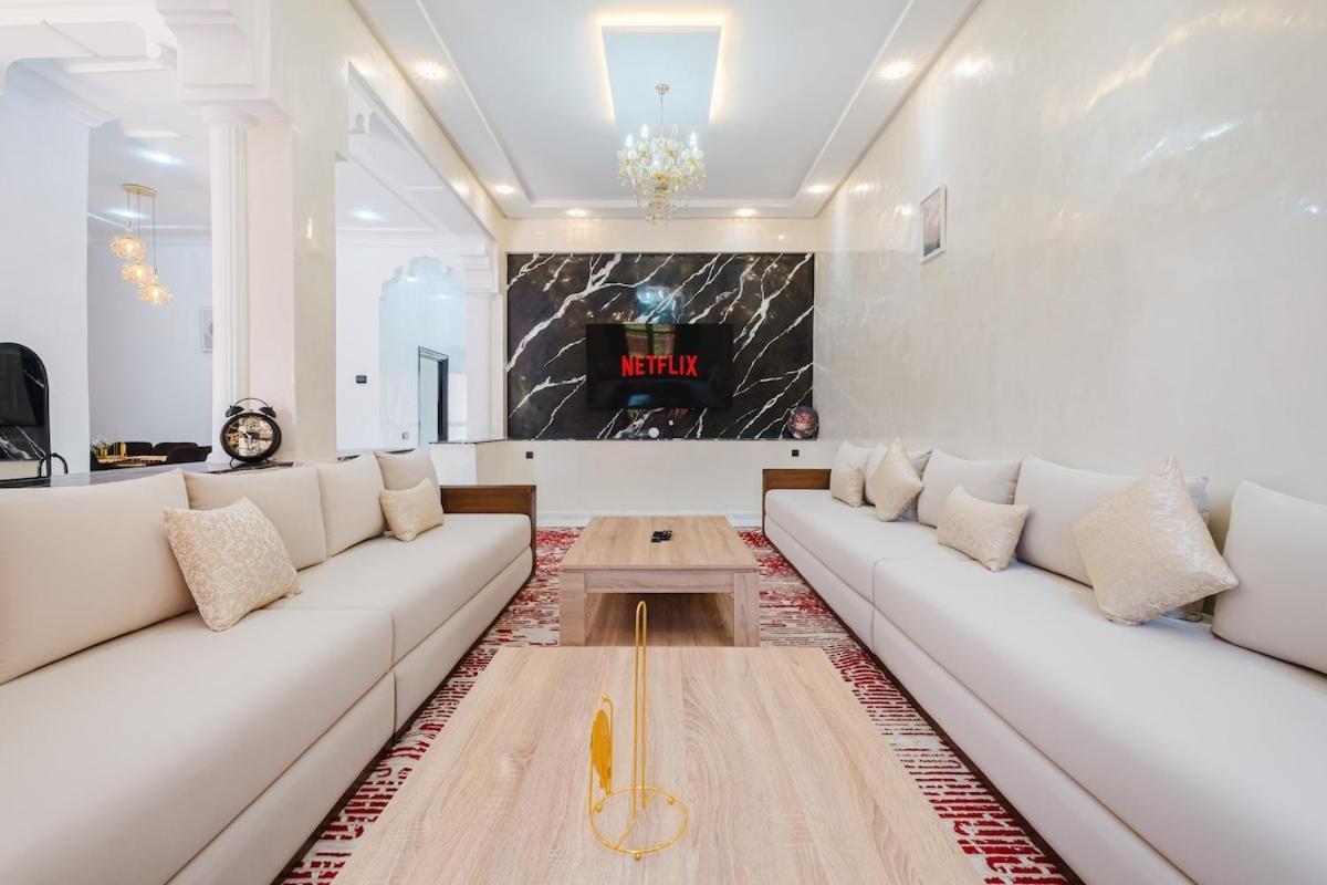 Villa 4 Bedrooms With Private Pool In Marrakech *